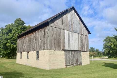 12833 McLachlan Road, Kewadin, MI 49648