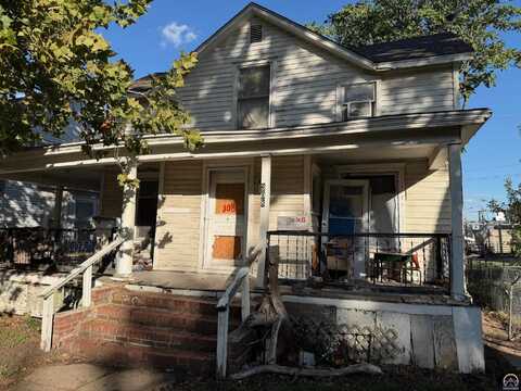 306 SW Harrison ST, Topeka, KS 66603