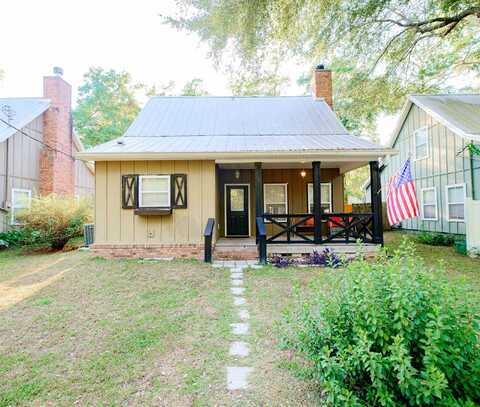 60 John David Drive, Crawfordville, FL 32327