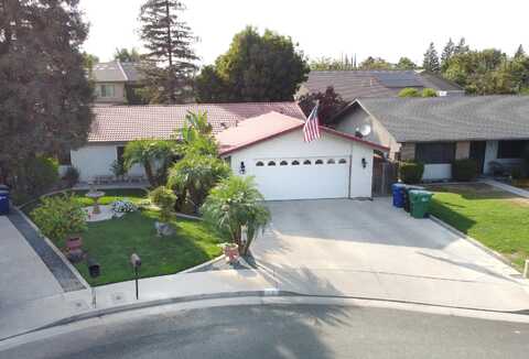 1121 N Lindale Street, Porterville, CA 93257