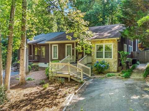 157 Carrisbrooke Lane, Winston Salem, NC 27104