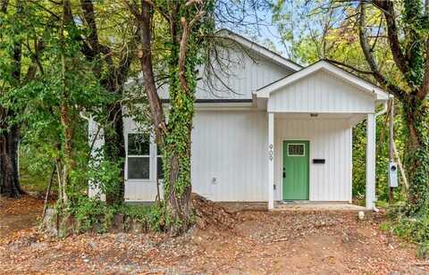 909 Roosevelt Street, Winston Salem, NC 27105
