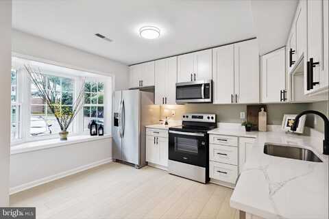 4903 VAN WALBEEK PLACE, ANNANDALE, VA 22003