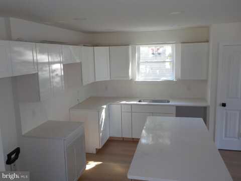 300 LINCOLN AVENUE, PAULSBORO, NJ 08066
