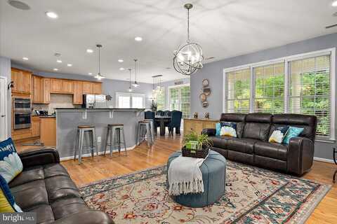 8703 HABITAT COURT, BERLIN, MD 21811