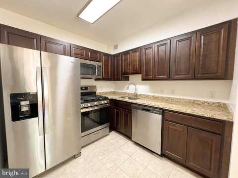 95 E WAYNE AVENUE, SILVER SPRING, MD 20901
