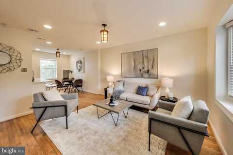 3357 CLAY PLACE NE, WASHINGTON, DC 20019