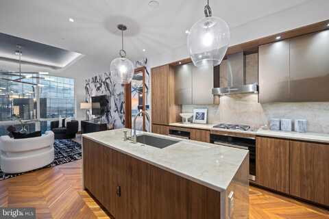 300 INTERNATIONAL DRIVE, BALTIMORE, MD 21202