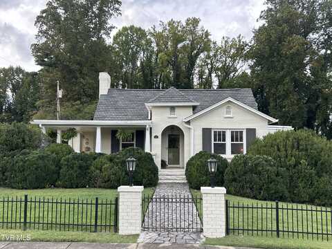 465 Arlington Avenue, Bristol, VA 24201