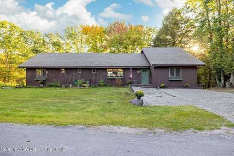 93 Maplewood Road, Windham, NY 12496