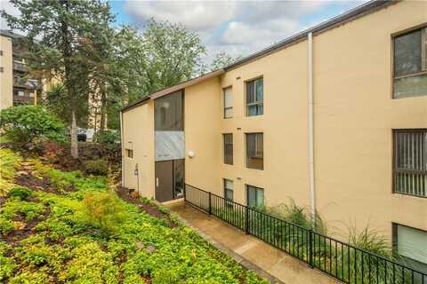 2034 Swallow Hill Rd, Pittsburgh, PA 15220