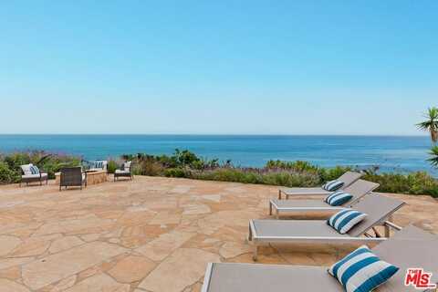 18120 Wakecrest Dr, Malibu, CA 90265