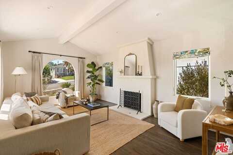 6017 W 75th St, Los Angeles, CA 90045