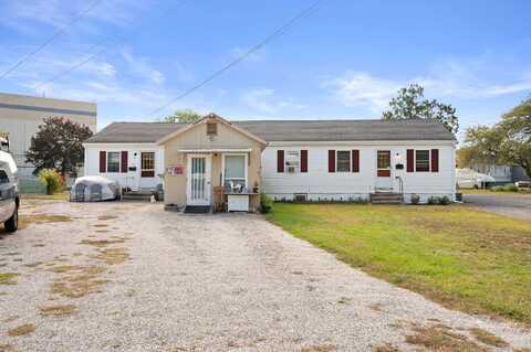 31 Lewiston Court, Groton, CT 06340