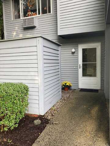 1 Sundance Drive, Branford, CT 06405