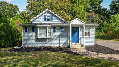 21 Maple Avenue, East Windsor, CT 06016