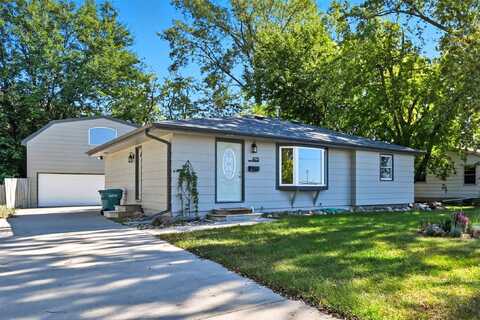 425 SW State Street, Ankeny, IA 50023