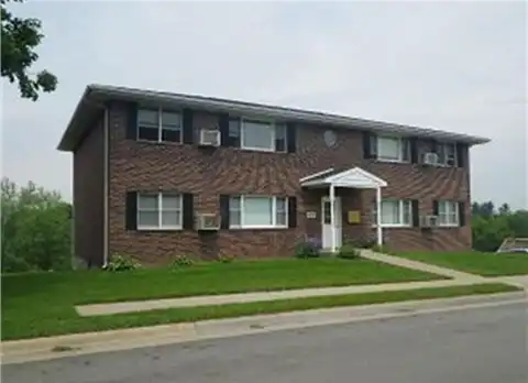 1490 Tower, Dubuque, IA 52003