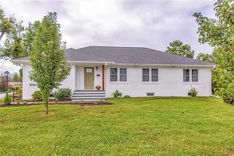1120 W Cypress Street, Rogers, AR 72756