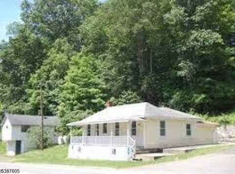 76 Hope Rd, Blairstown, NJ 07825