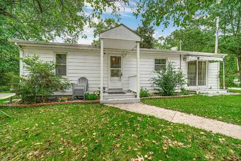 10889 E Cherokee Road, Walkerton, IN 46574