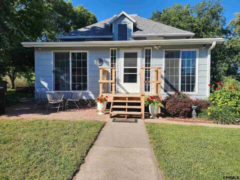 1030 19 County Road, Hooper, NE 68031