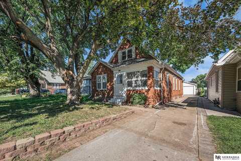 4228 F Street, Omaha, NE 68117