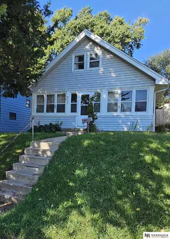 1546 S 25th Street, Omaha, NE 68105
