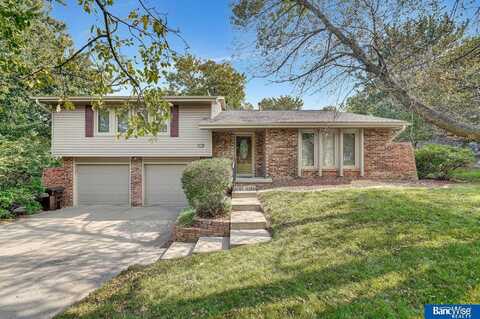2120 S 77Th Street, Lincoln, NE 68506