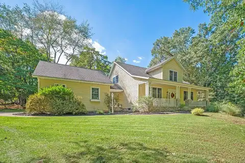 1860 High Meadow N, Niles, MI 49120