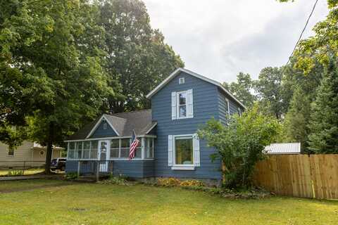 410 E Exchange Street, Gobles, MI 49055