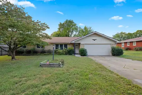 3953 S Broadway Avenue, Springfield, MO 65807