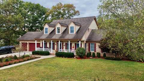 423 Lamplighter Dr, Lewisburg, WV 24901