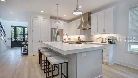 16 Cartgate Drive, Hilton Head Island, SC 29928