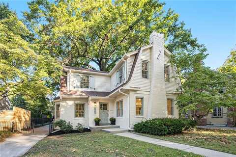 6848 Edgevale Road, Kansas City, MO 64113