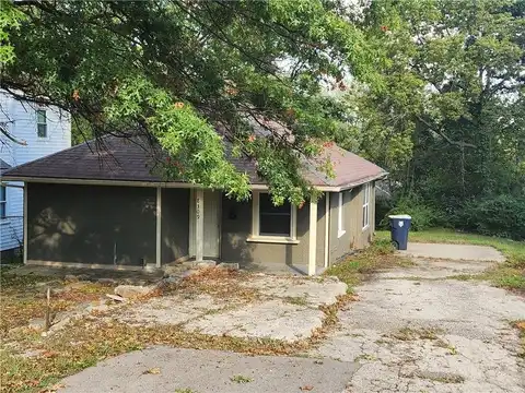 8309 Wabash Avenue, Kansas City, MO 64132