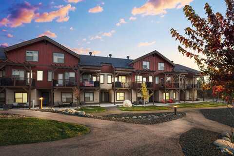 211 Broken Pine Lane, McCall, ID 83638