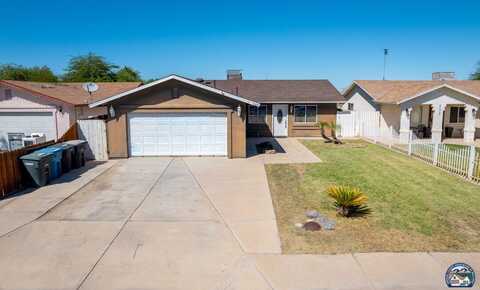 543 Sundance Ln, Westmorland, CA 92281