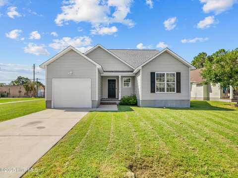 412 Mattocks Avenue, Maysville, NC 28555
