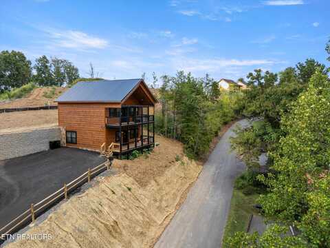 2435 Cobbler Way, Pigeon Forge, TN 37863