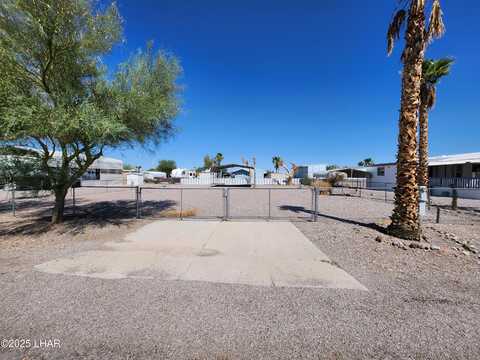 668 W Emerald Dr, Quartzsite, AZ 85346