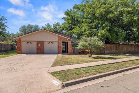 8208 Jordan Avenue, Lubbock, TX 79423