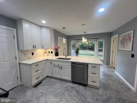101 MONTICELLO CIR, LOCUST GROVE, VA 22508