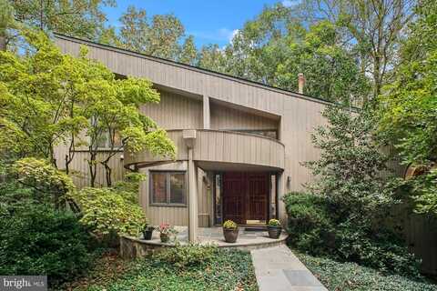 11590 GREENWICH POINT RD, RESTON, VA 20194