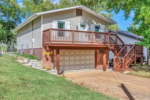10583 Mert Avenue, Saint Ann, MO 63074