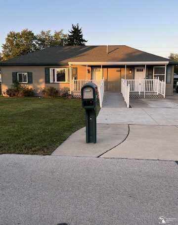 3079 S Grove, Monroe, MI 48162