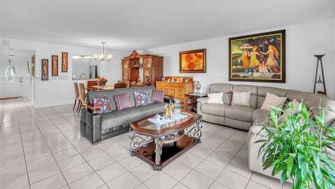 150 S Hollybrook Ter, Pembroke Pines, FL 33025