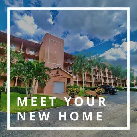 701 SW 142nd Ave, Pembroke Pines, FL 33027