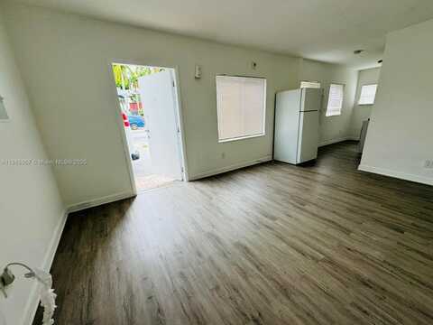 2900 W Flagler St, Miami, FL 33135
