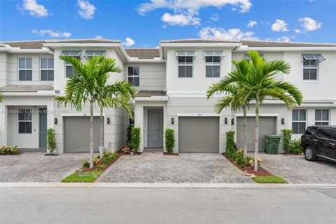 110 SW 171st Way, Pembroke Pines, FL 33027